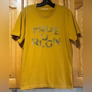 True Religion Men's Butterscotch Brown Graphic Spell Out T-Shirt Large EUC